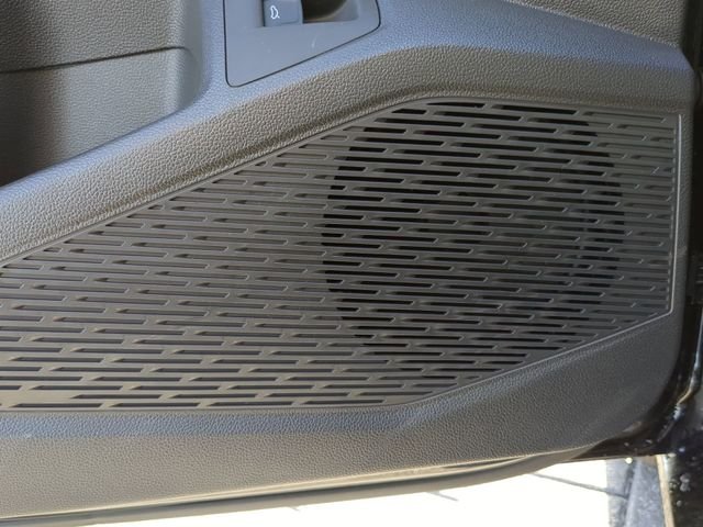 2025 Volkswagen Jetta Sport - Photo 18