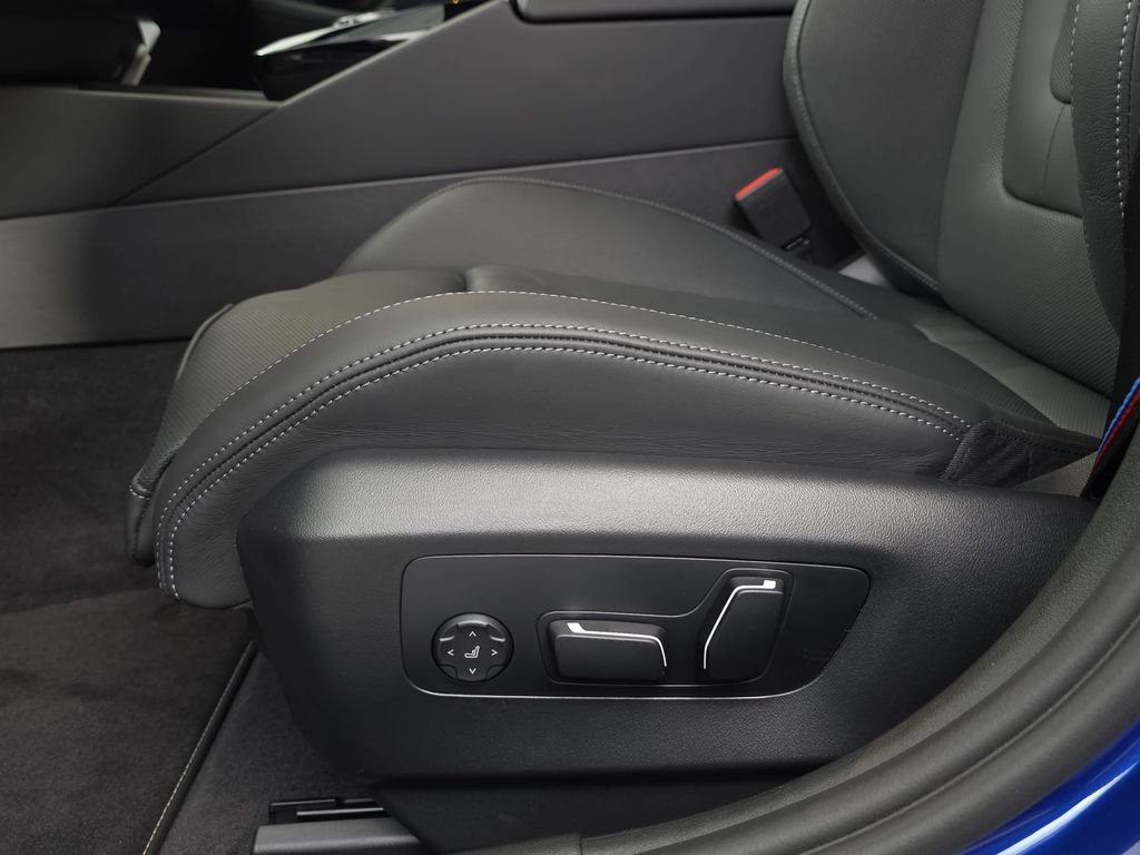 New 2026 Marina Bay Blue Metallic BMW  image 28
