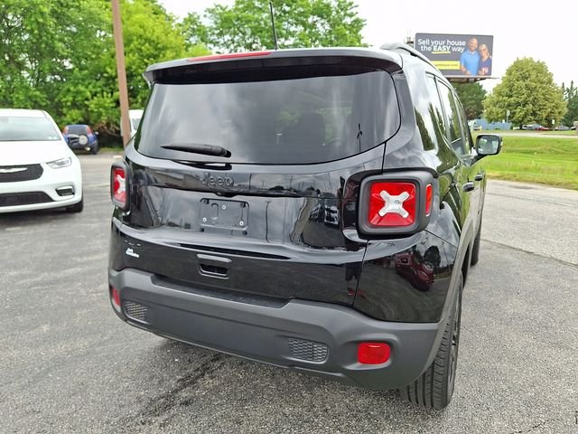 Used 2023 Black Jeep Altitude image 10