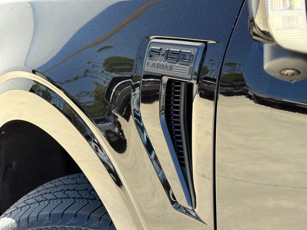 New 2026 Agate Black Metallic Ford Lariat® image 19