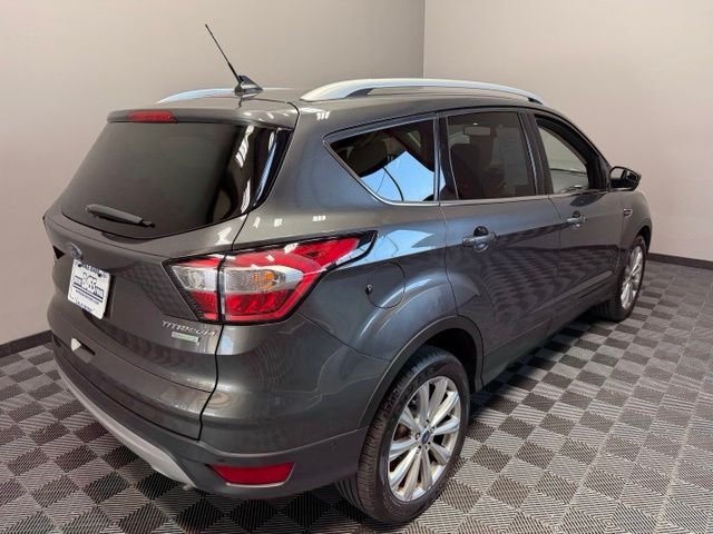 Used 2018 Magnetic Ford Titanium image 8
