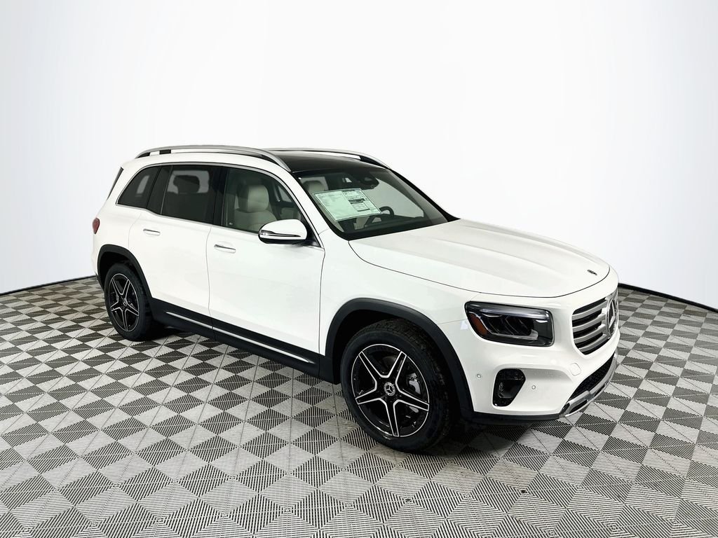 New 2026 Polar White Mercedes-Benz GLB 250 image 1