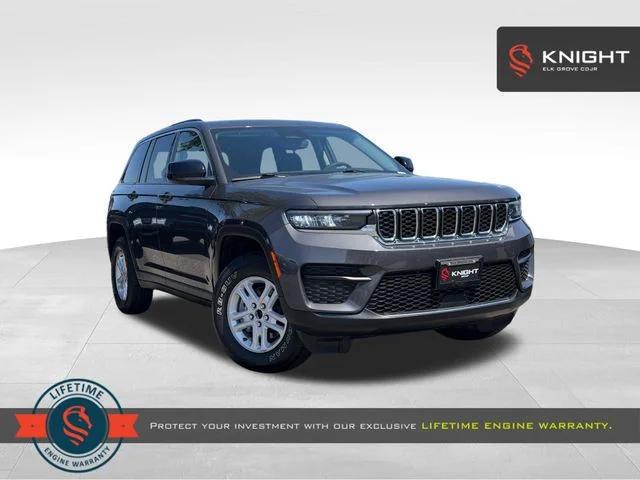 2023 Jeep Grand Cherokee Laredo 4x4's photo