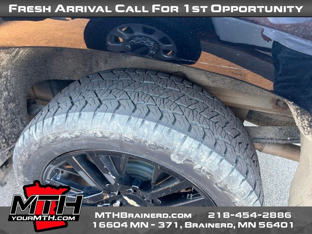 Used 2019 Black Chevrolet High Country image 10