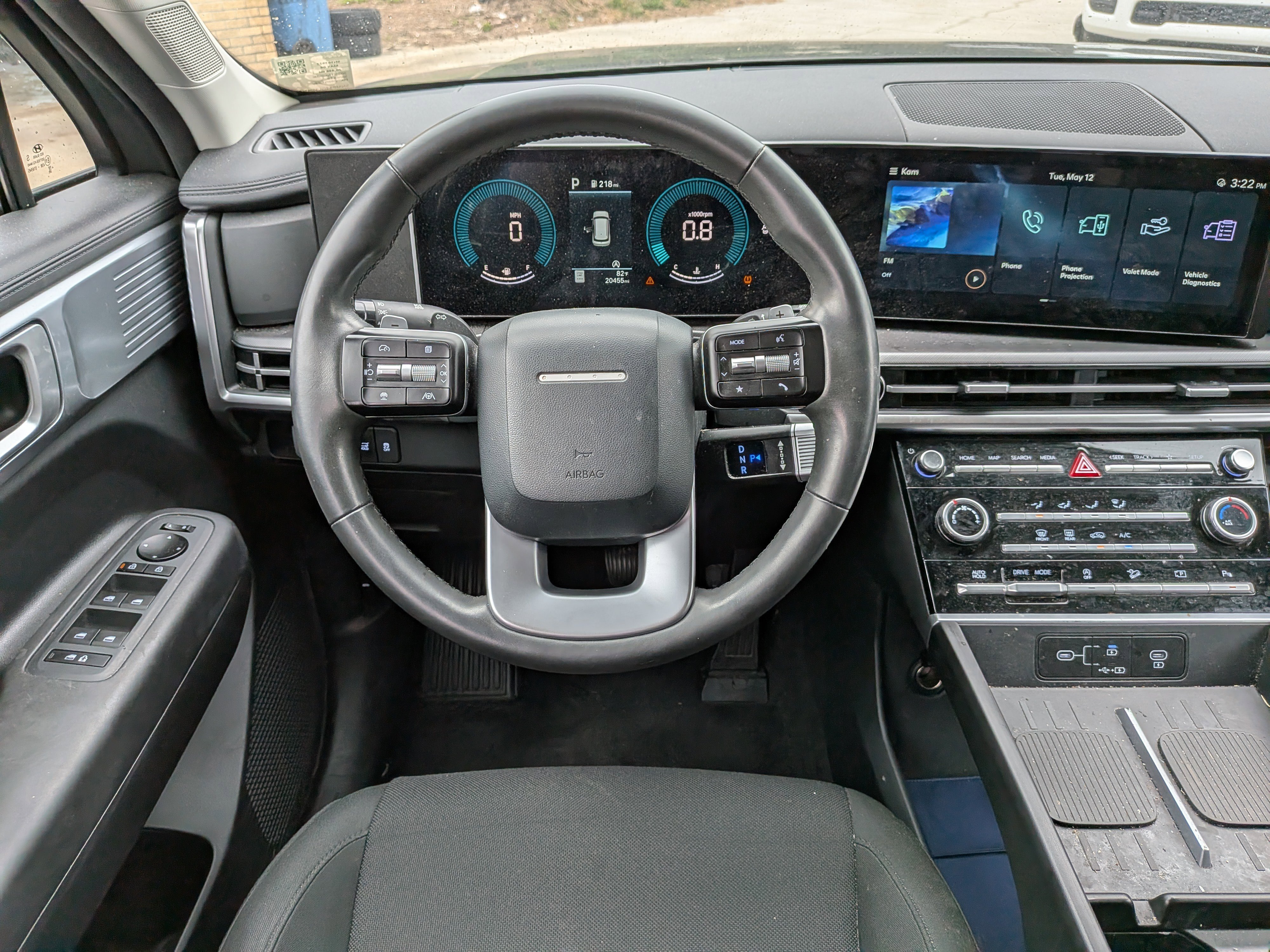 Used 2025 Hampton Gray Hyundai SE image 11