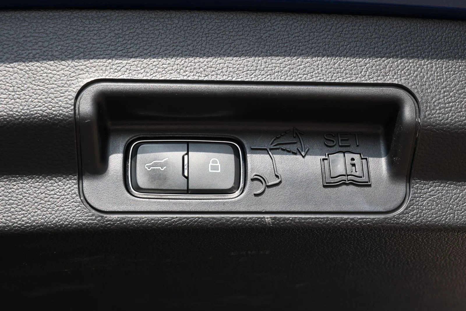 Used 2023 Blue Ford Limited image 36