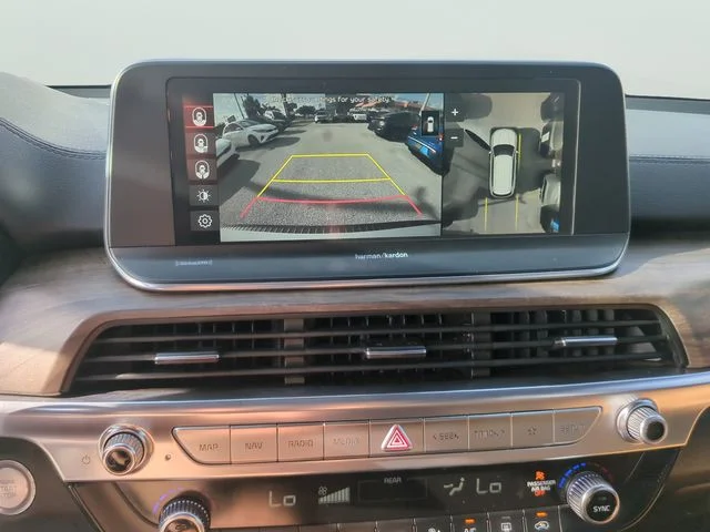 Used 2020 White Kia SX image 25