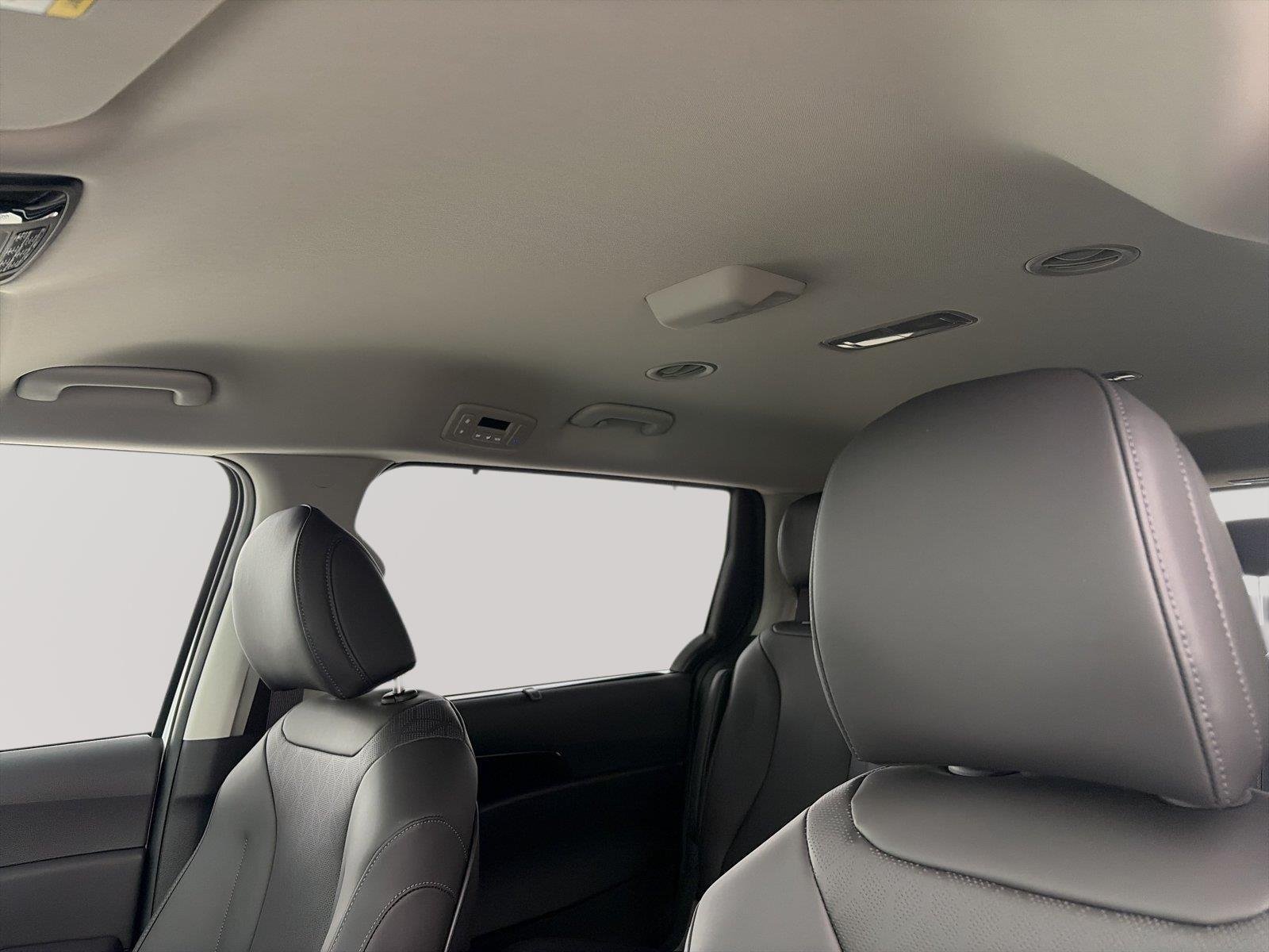New 2027 Snow White Pearl Kia EX image 10