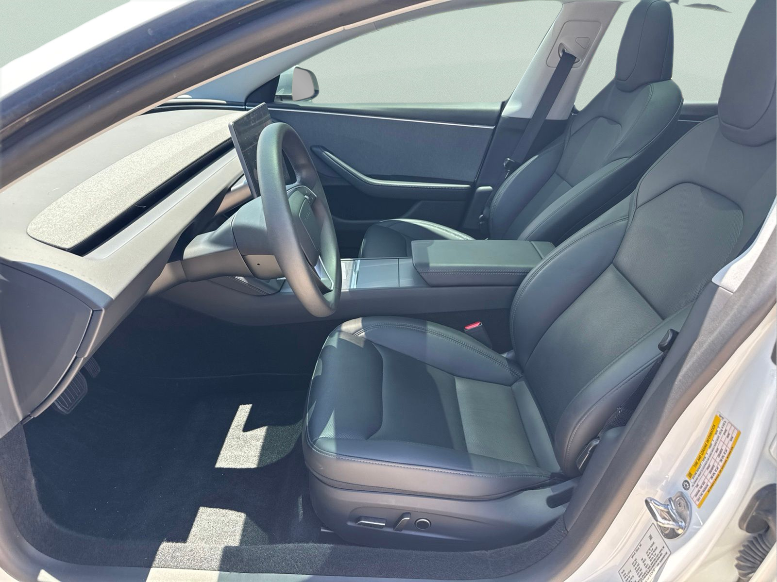 Used 2025  Tesla Long Range image 16
