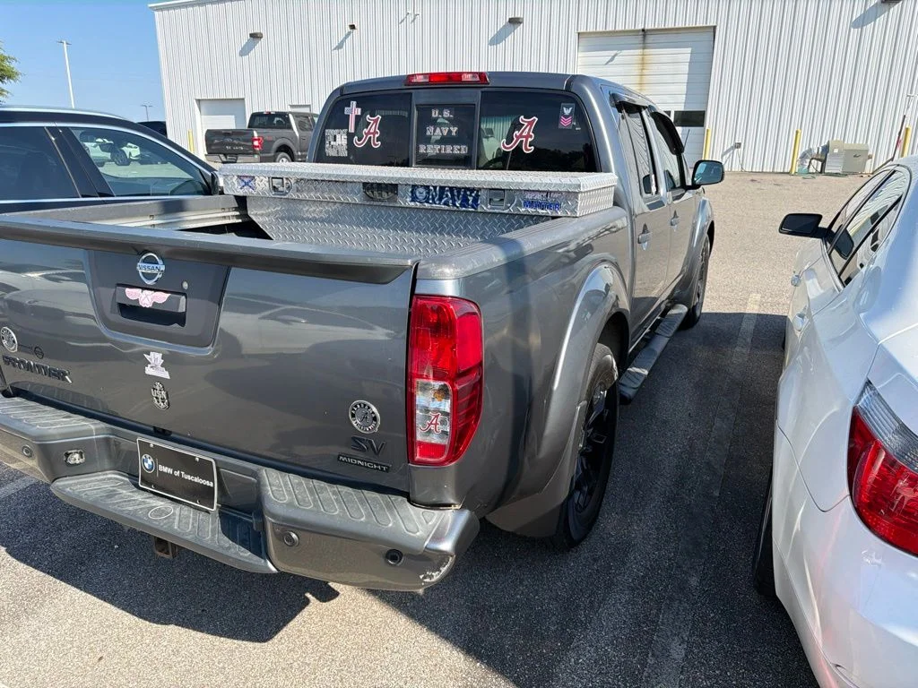 Used 2018 Gray Nissan SV image 3