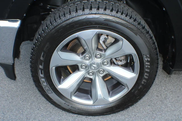 Used 2021 Diamond Black Crystal Pearlcoat Ram Limited image 5