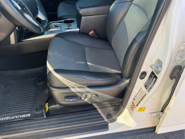 Used 2019 White Toyota SR5 Premium image 8