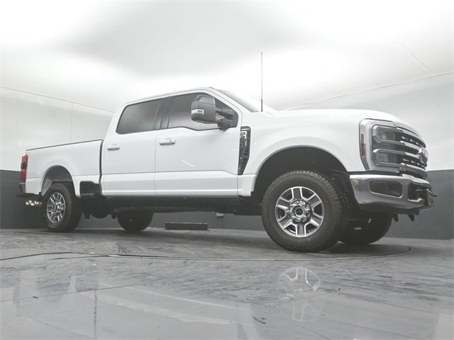 2025 FORD F-250 - Image 35