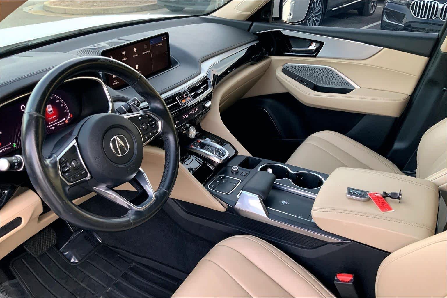 Used 2022 Platinum White Pearl Acura  image 16