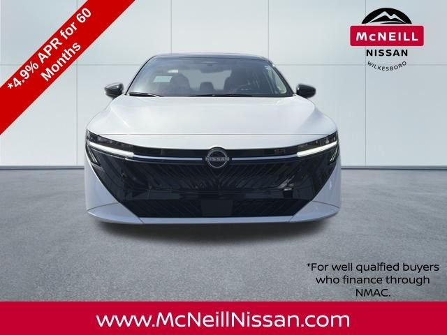 New 2026 Aspen White TriCoat / Super Black Two-tone Nissan SR image 2