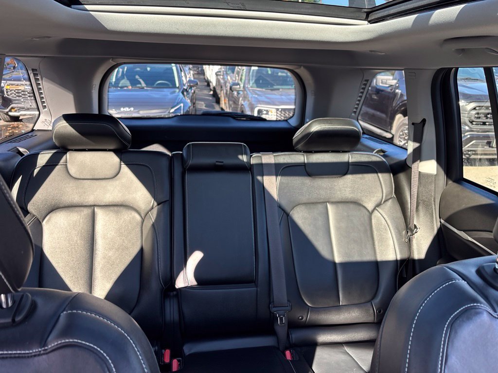 Used 2022 White Jeep Limited image 32