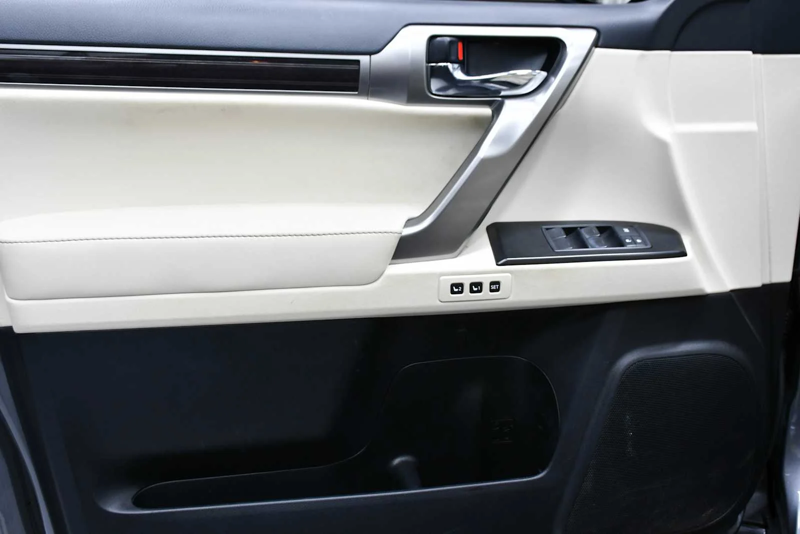 Certified Used 2023 Nebula Gray Pearl Lexus Luxury image 15