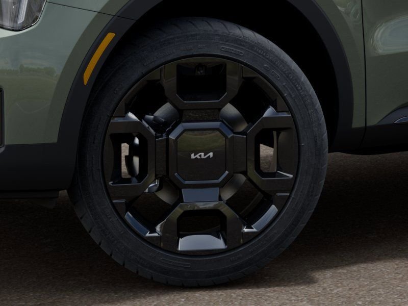 New 2026 Green Kia X-Line EX image 9