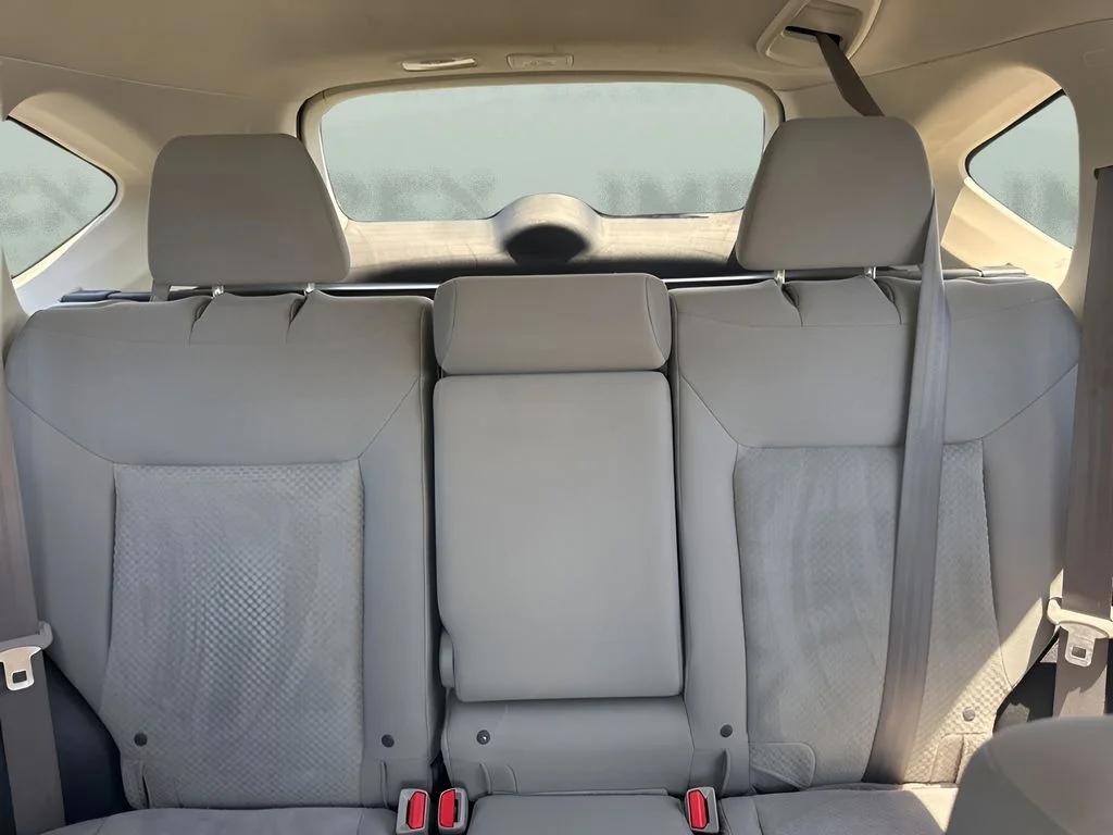 Used 2016  Honda SE image 11
