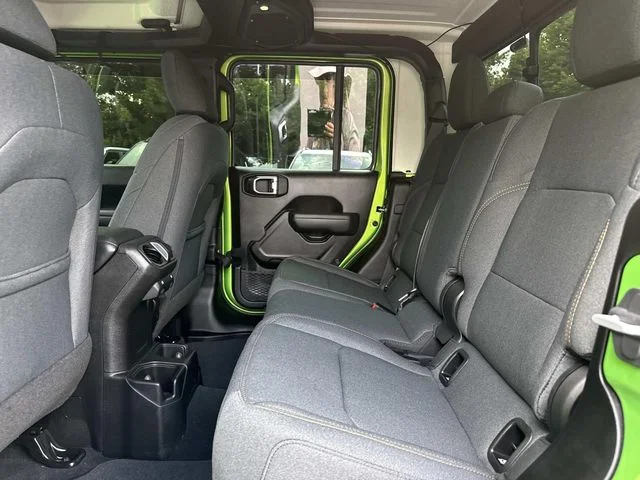 Used 2025  Jeep Nighthawk image 14