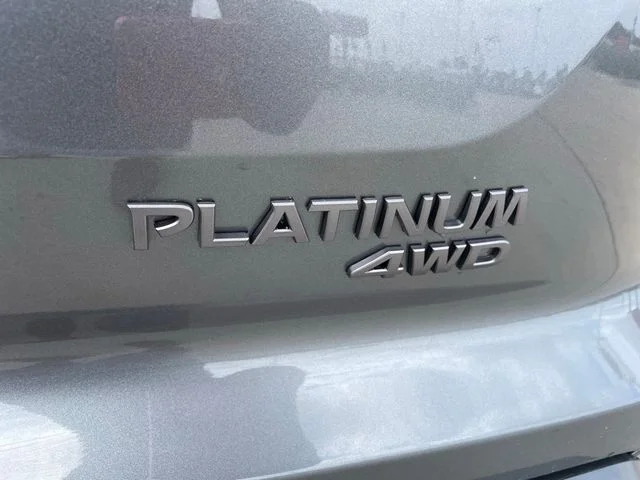 Used 2026 Gray Nissan Platinum image 5