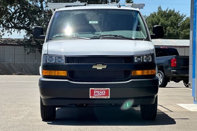 2025 Chevrolet Express Cargo Work Van - Photo 12