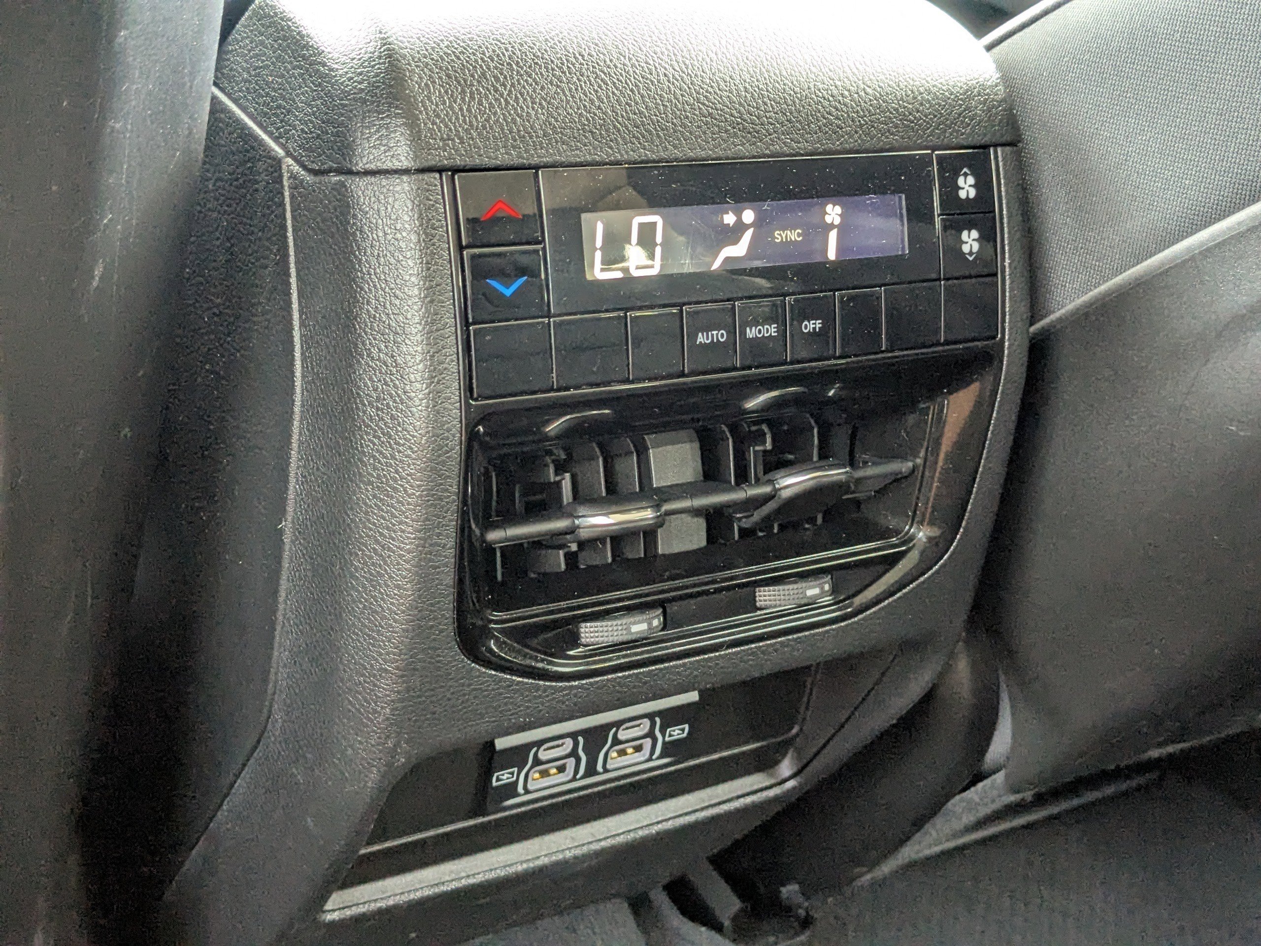 2023 Jeep Grand Cherokee L Laredo - Photo 16