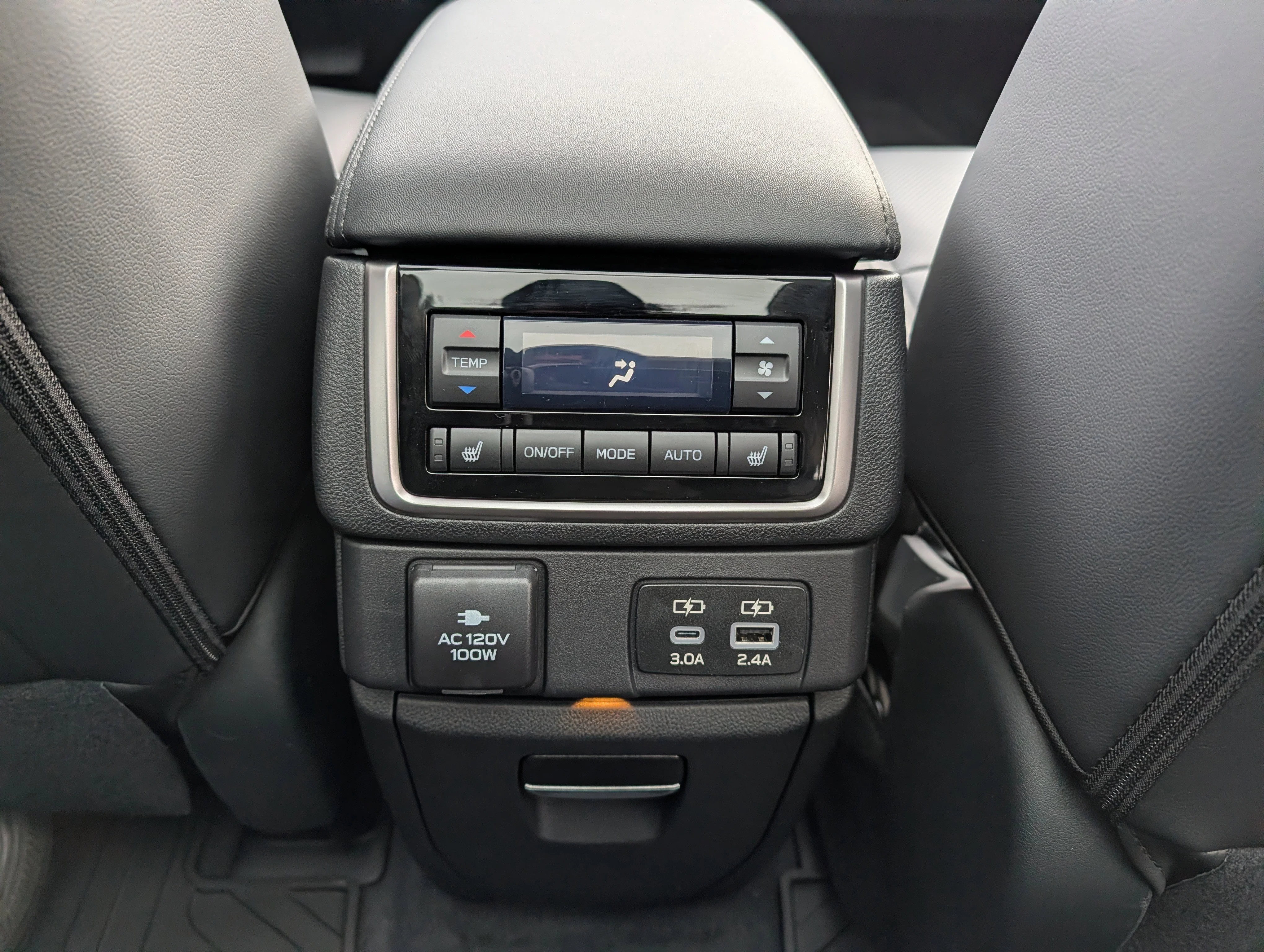 New 2026 SAPPHIRE BLUE PEARL Subaru Onyx Edition Touring 7-Passenger image 10
