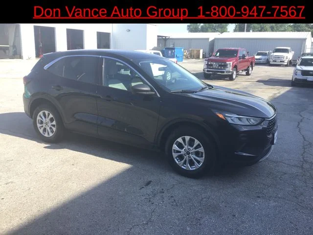 Used 2023 Black Ford Active image 7