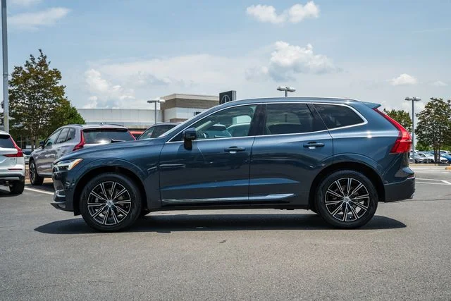 Used 2019 Denim Blue Volvo T5 Inscription image 4