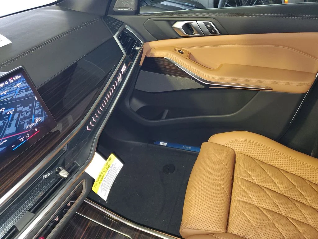 Used 2026 White BMW sDrive40i image 20