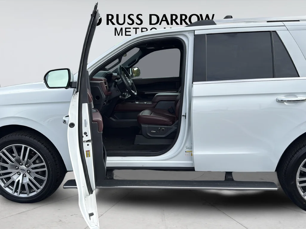 Used 2024 White Ford Limited image 41