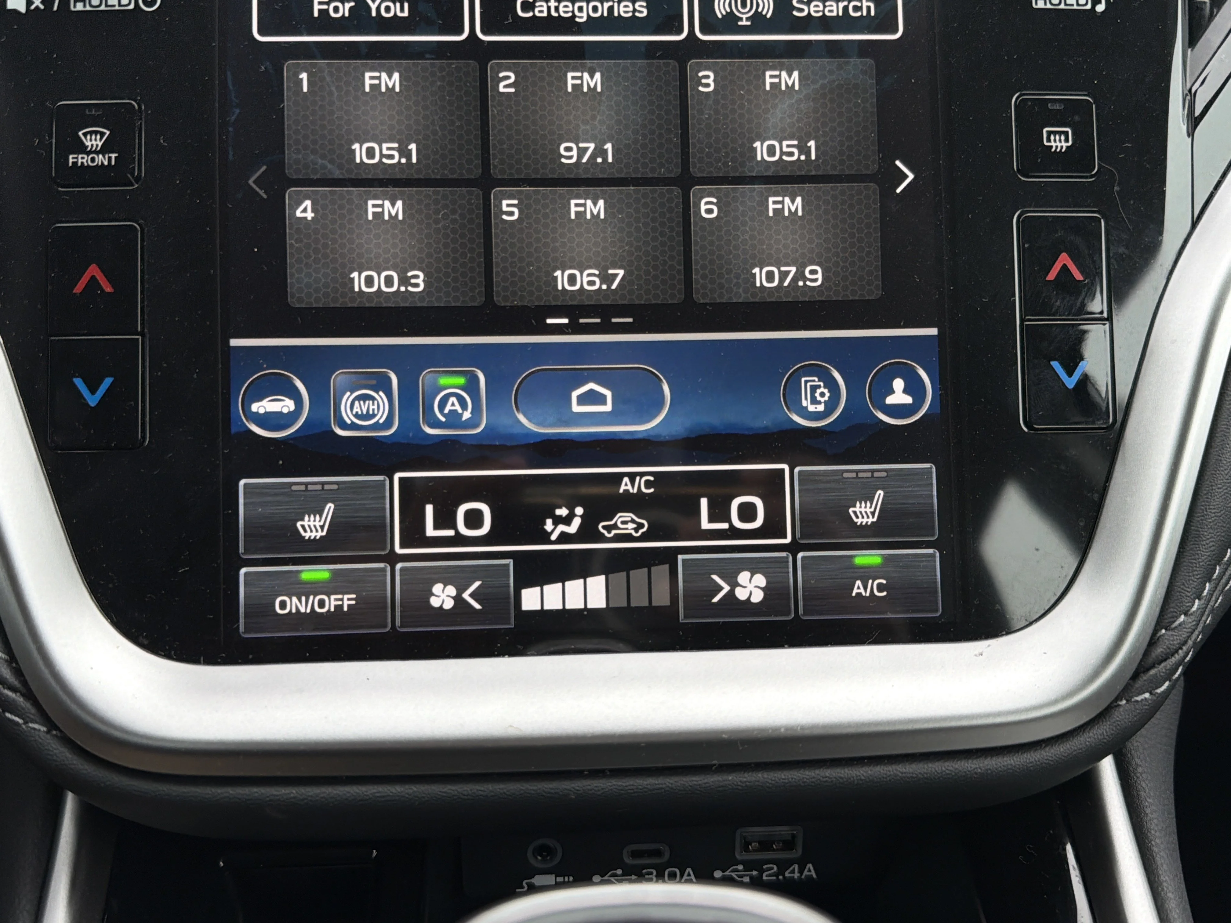 Certified Used 2025 Ice Silver Metallic Subaru Premium image 23