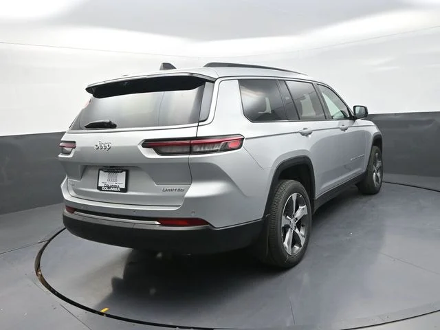 New 2026 Silver Zynith Exterior Paint Jeep Limited image 9