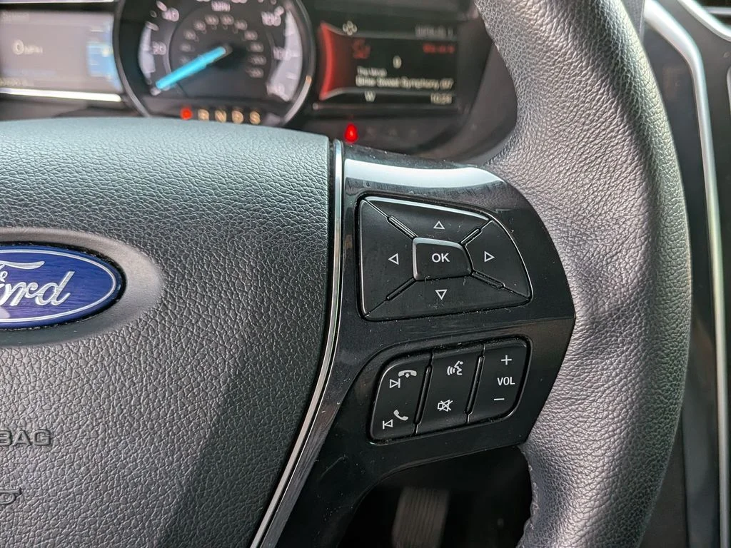 Used 2018 Silver Ford Limited image 16