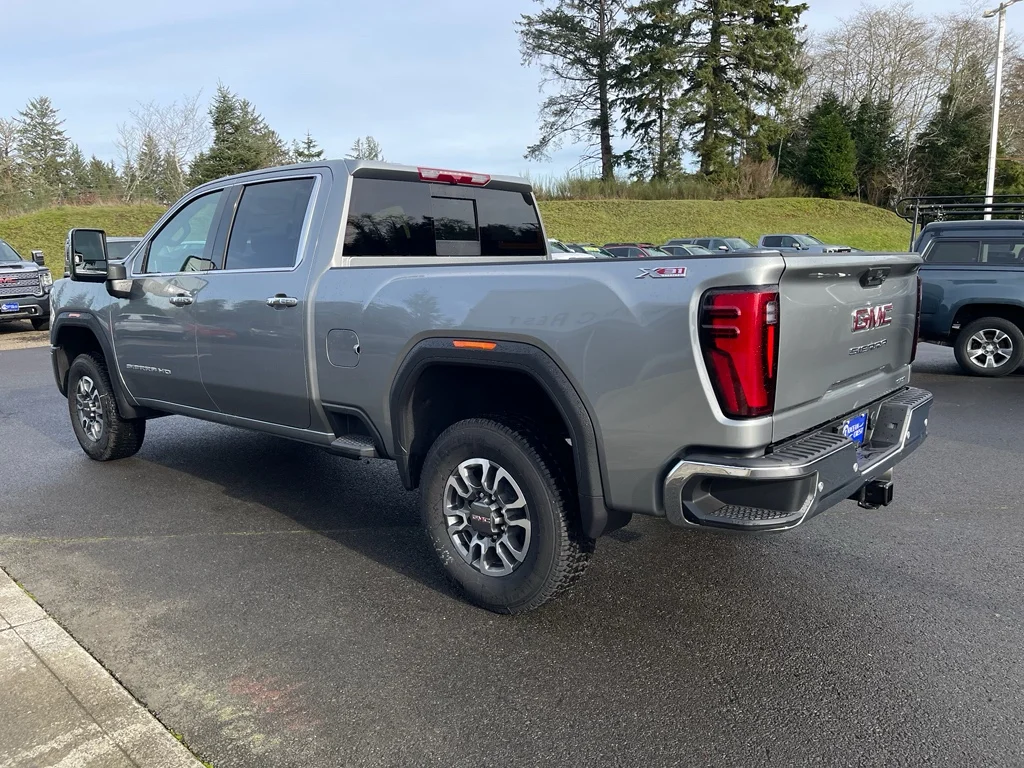 2026 GMC Sierra 2500HD SLT - Photo 6