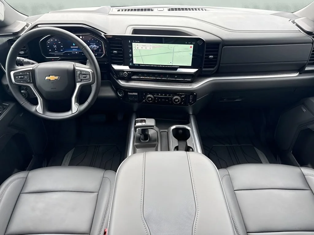 Used 2025 Summit White Chevrolet LTZ image 15