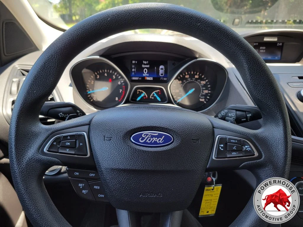 Used 2017 Red Ford SE image 31