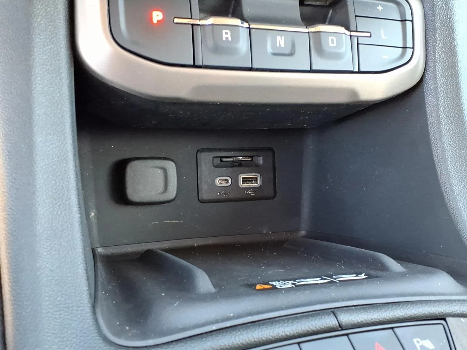 Used 2023 Summit White GMC Denali image 5