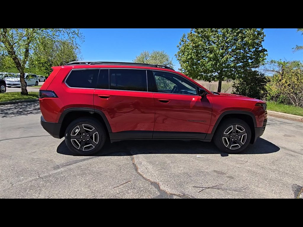 New 2026 Red Hot Pearl-Coat Exterior Paint Jeep Laredo image 10