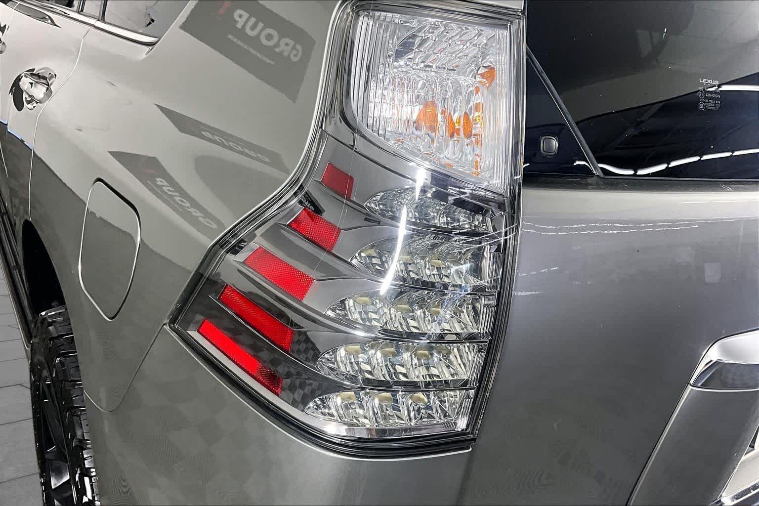 Used 2022 Atomic Silver Lexus Premium image 27