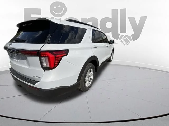 New 2026 Space White Metallic Ford Active image 9