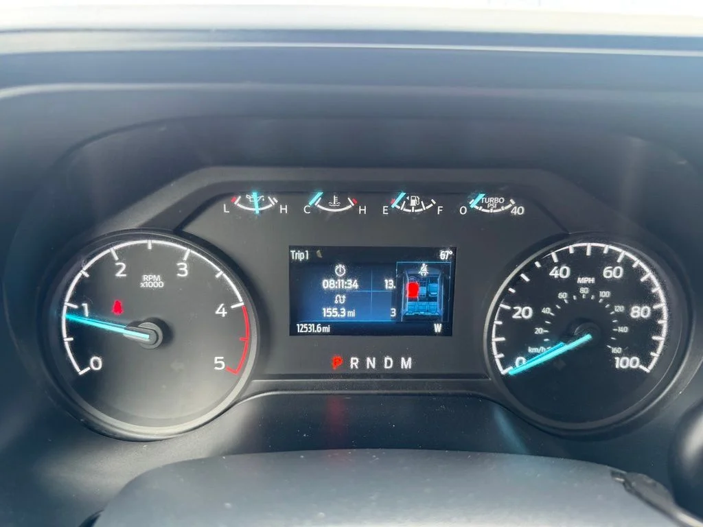 Used 2025 Oxford White Ford XLT image 11