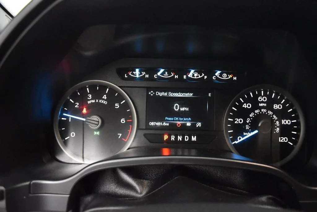 Used 2020 Black Ford XLT image 10