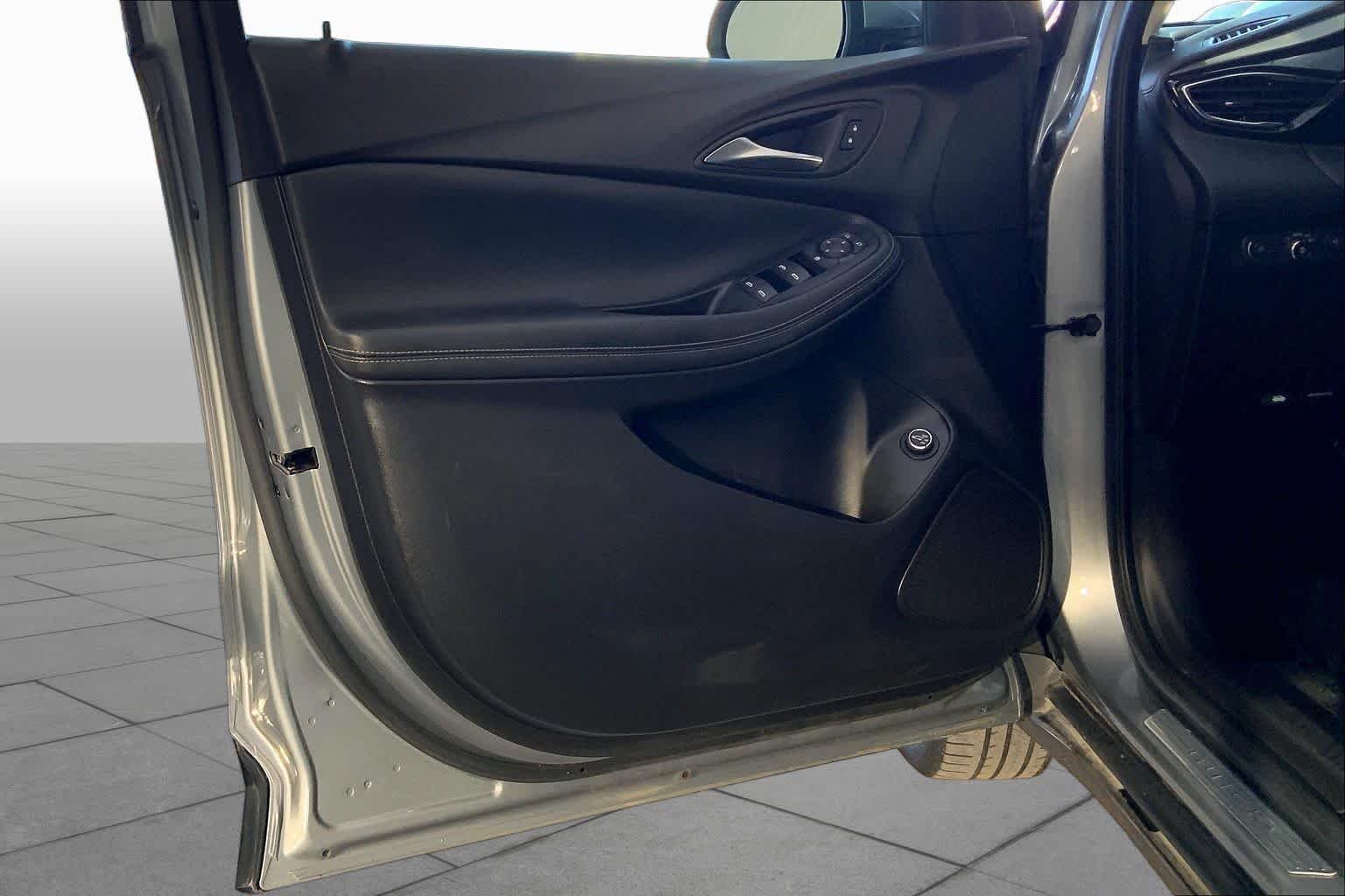 Used 2023 Moonstone Gray Metallic Buick Select image 22
