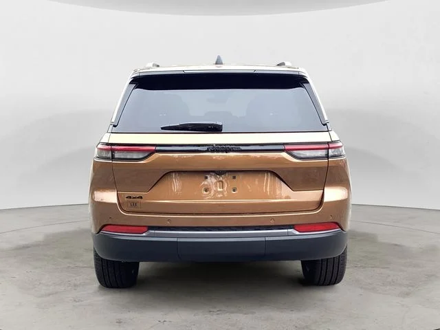New 2026 Copper Jeep LIMITED 4X4 image 5