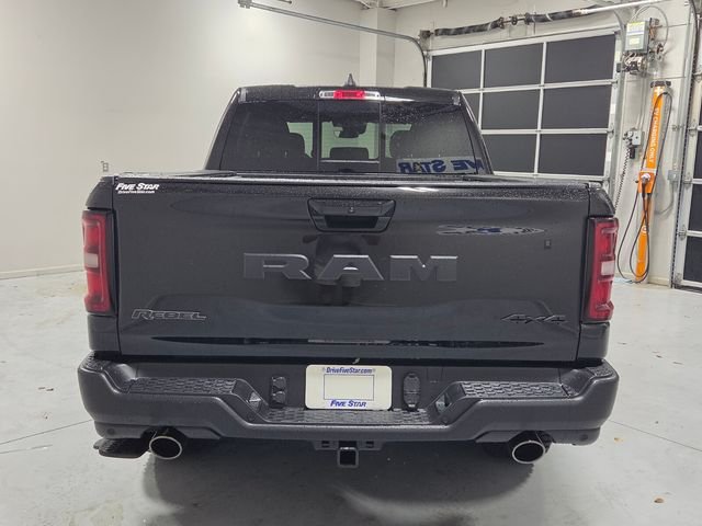 New 2026 Diamond Black Crystal Pearl-Coat Exterior Paint RAM Rebel image 10