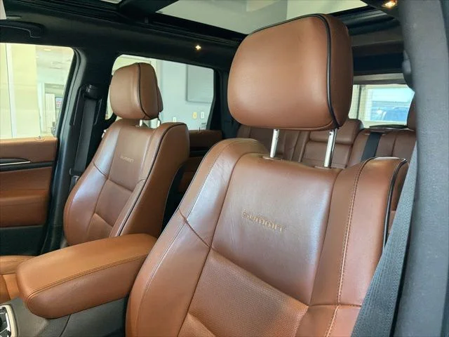 Used 2021 White Jeep Summit image 13