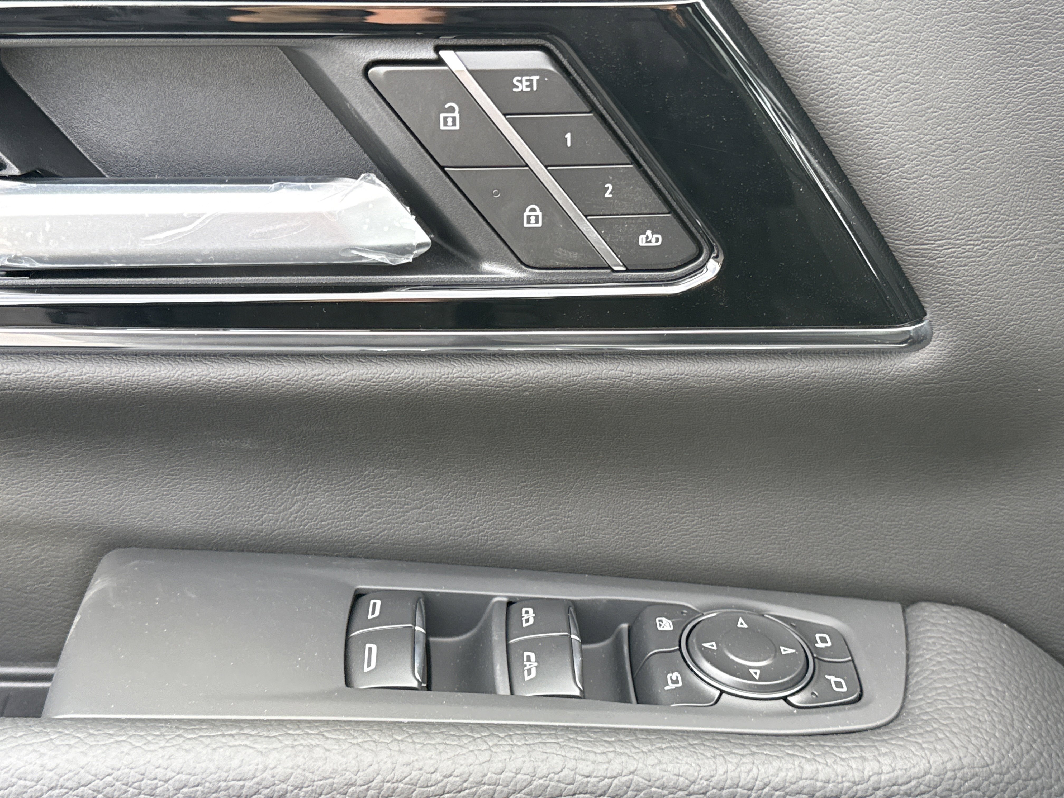 2026 GMC Yukon XL Denali - Photo 20