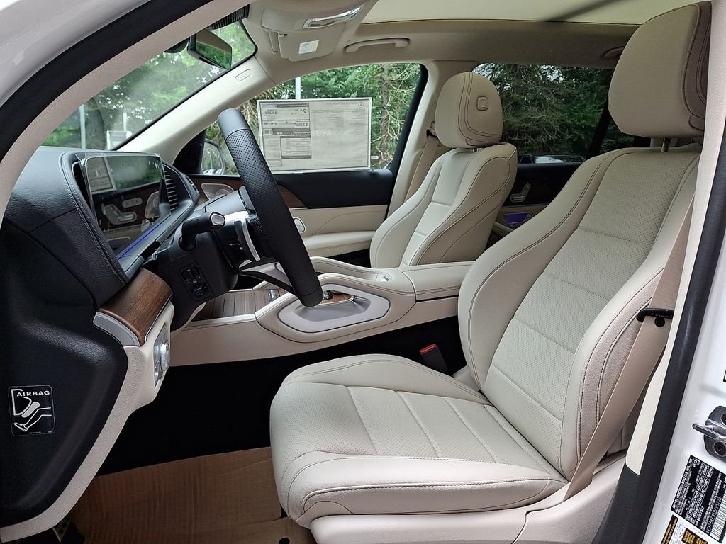 New 2026 Polar White Mercedes-Benz GLS 450 image 13